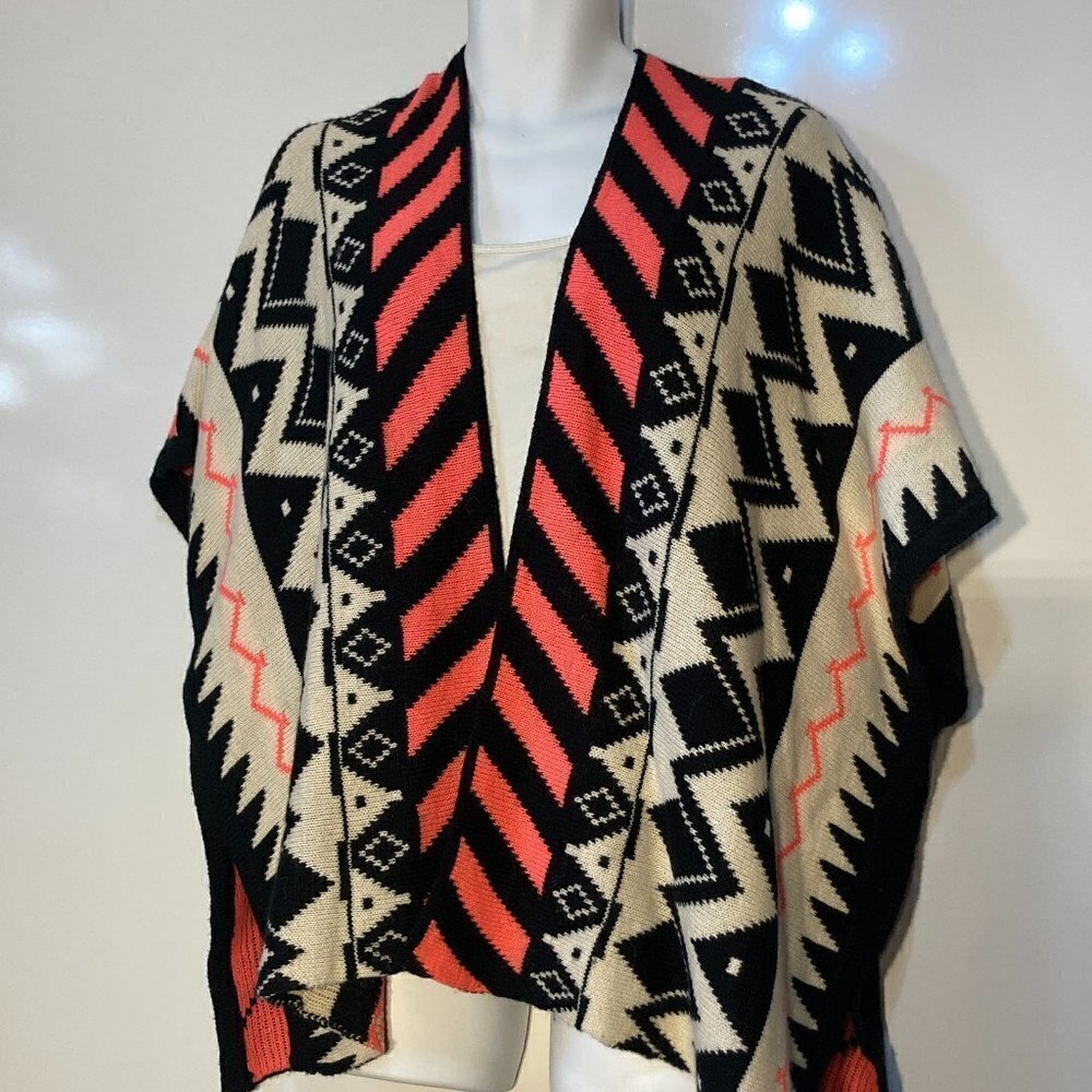 Casting LA SZ M Oversized sweater wrap layering piece western comfy aztec tribal